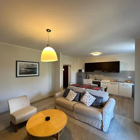 Ribarska Koliba - Rosa Μεντουλίν